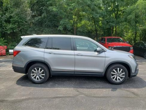 Used 2020 Honda Pilot EX image 2