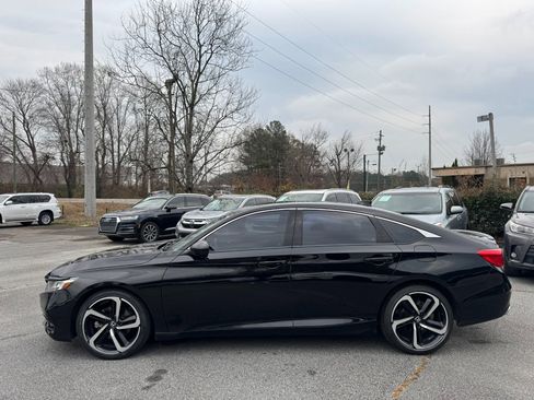 Used 2018 Honda Accord Sport image 4