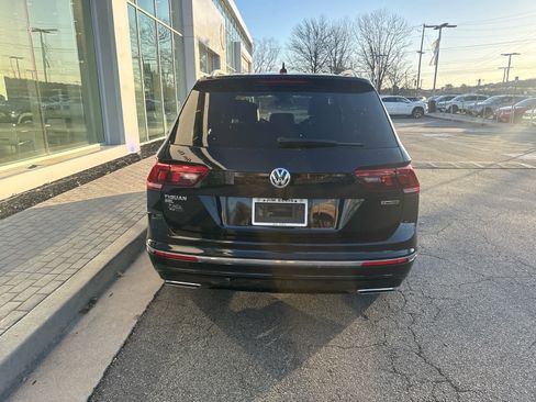Used 2020 Volkswagen Tiguan SEL Premium R-Line w/ 3rd Row Seat Package image 6