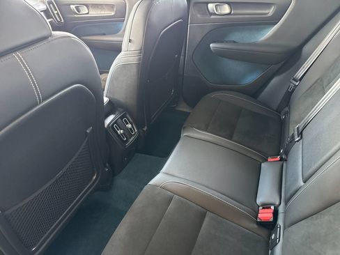 Certified 2023 Volvo C40 P8 Recharge Plus AWD/4WD image 11