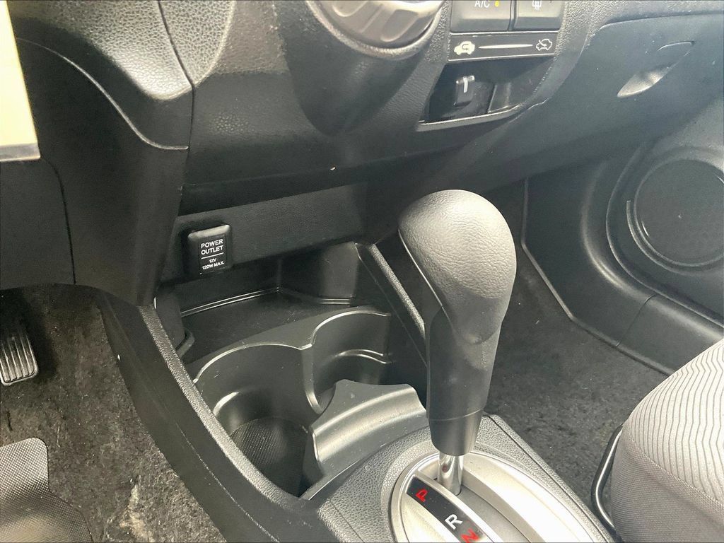 Used 2010 Honda Fit image 16