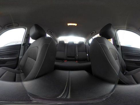 Used 2025 Nissan Altima 2.5 SV image 44