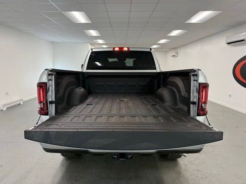 New 2026 RAM 2500 Tradesman w/ Chrome Appearance Group AWD/4WD image 8