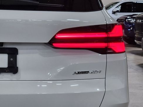 Used 2024 BMW X5 xDrive40i w/ Climate Comfort Package image 22