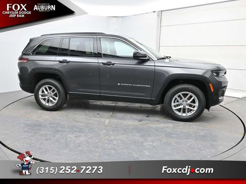 New 2025 Jeep Grand Cherokee Laredo X w/ Luxury Tech Group I image 14