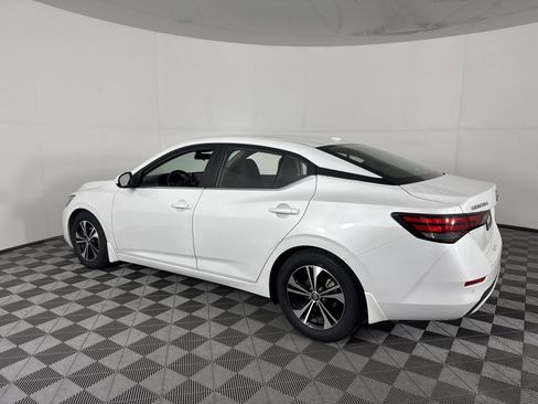 Used 2021 Nissan Sentra SV image 6