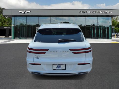 Used 2025 Genesis Electrified GV70 Advanced image 6