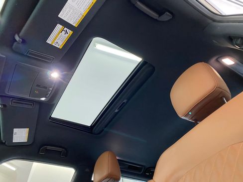 Used 2024 INFINITI QX80 Sensory w/ Cargo Package image 14