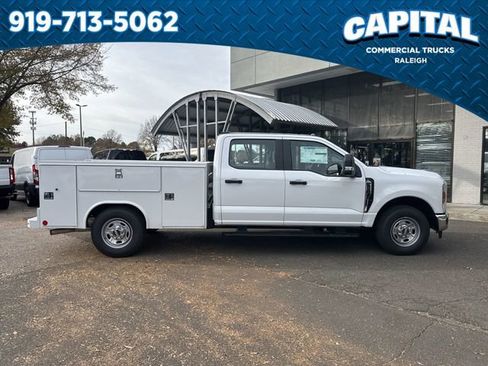 New 2026 Ford F250 XL w/ XL Chrome Package image 9