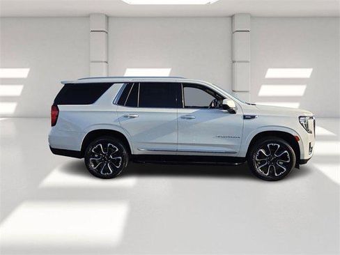 Certified 2023 GMC Yukon SLT image 6