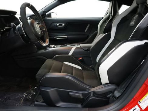 Used 2022 Ford Mustang Shelby GT500 w/ Carbon Fiber Track Pack RWD image 93