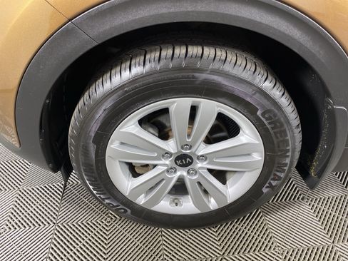 Used 2018 Kia Sportage LX AWD/4WD image 11