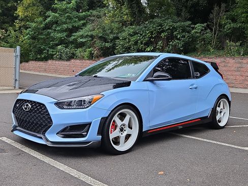 Used 2020 Hyundai Veloster N w/ Performance Package FWD image 3