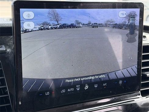 Used 2023 Ford Transit 350 XLT image 18