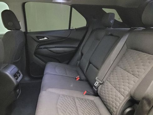 Used 2018 Chevrolet Equinox LT image 18