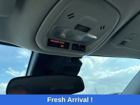 Used 2024 Chevrolet Trax LT FWD image 10