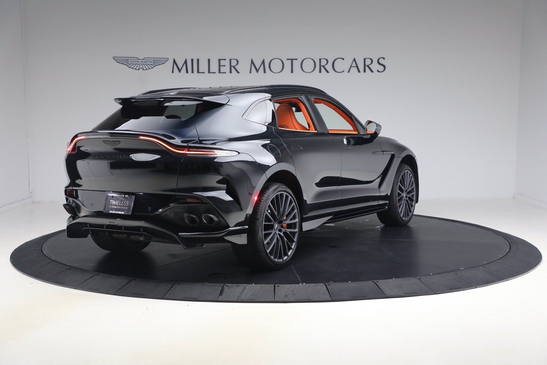 Used 2025 Aston Martin DBX 707 AWD/4WD image 7