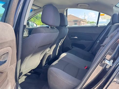 Used 2015 Chevrolet Cruze LT FWD image 21