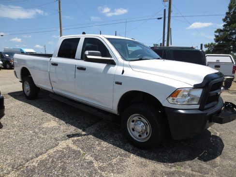 Used 2018 RAM 2500 Tradesman w/ Popular Equipment Group image 2