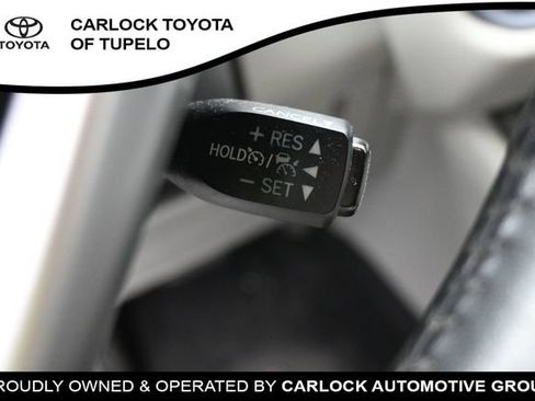 Used 2018 Toyota Highlander Limited FWD image 30