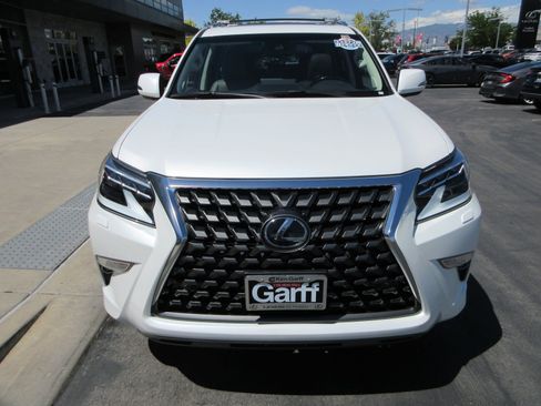 Used 2022 Lexus GX 460 Luxury w/ Off Road Package AWD/4WD image 14
