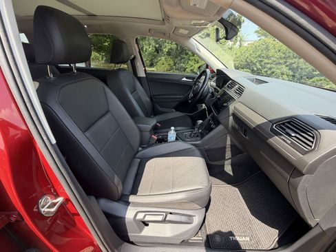 Used 2019 Volkswagen Tiguan SEL FWD image 13