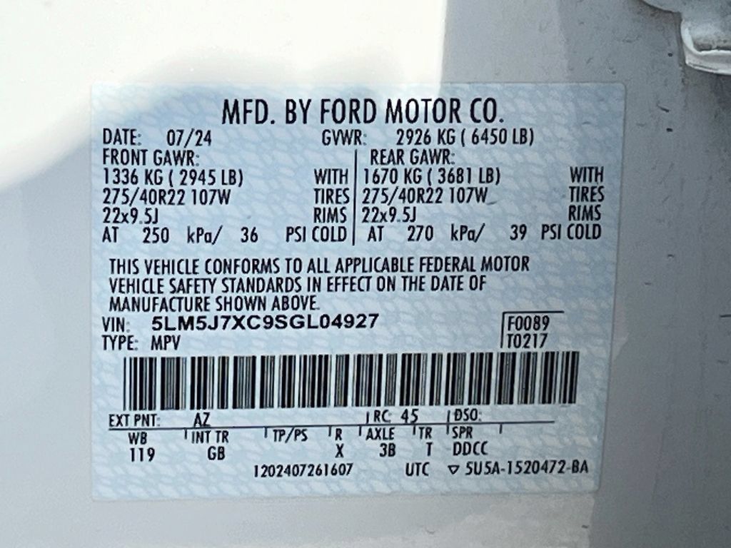 Used 2025 Lincoln Aviator Reserve w/ Equipment Group 201A AWD/4WD image 35