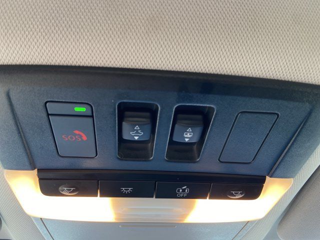 Used 2024 Nissan Pathfinder SL w/ SL Premium Package FWD image 45