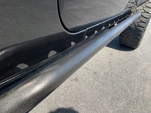 Used 2017 Jeep Wrangler Unlimited Sahara image 37