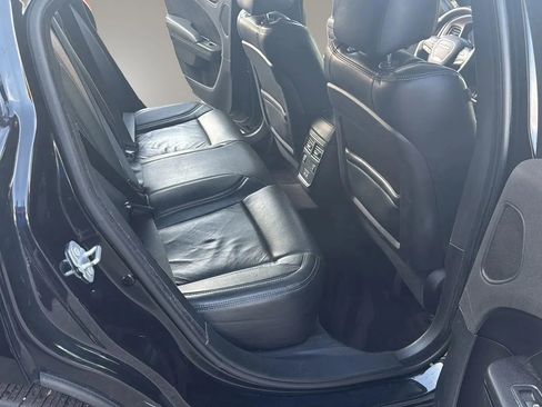 Used 2017 Dodge Charger R/T w/ Plus Group image 14