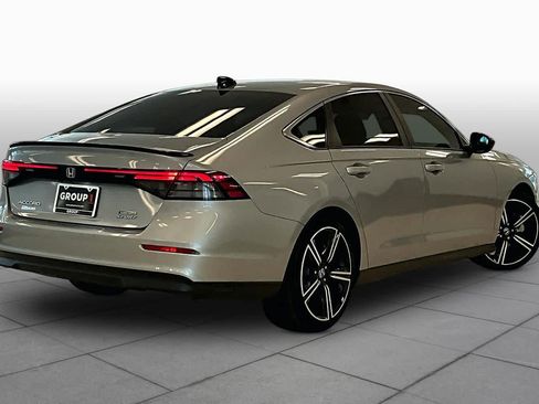 Used 2023 Honda Accord Sport image 12