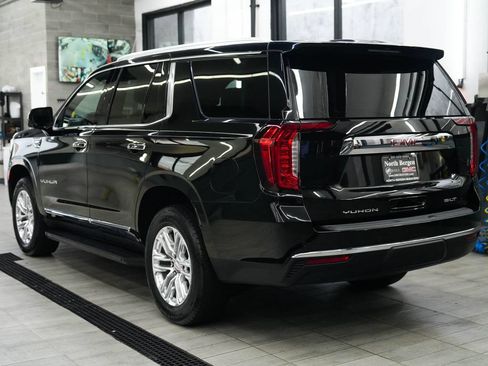 Used 2024 GMC Yukon SLT w/ SLT Luxury Package AWD/4WD image 6