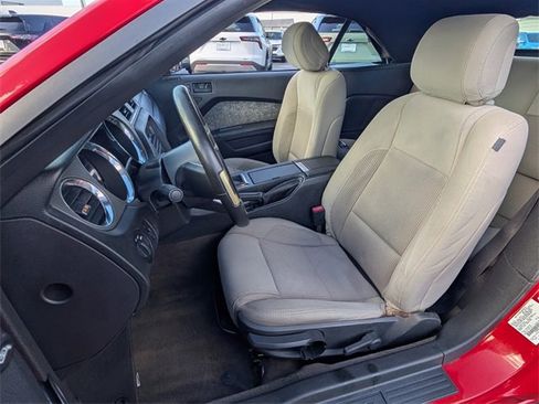 Used 2014 Ford Mustang V6 image 6