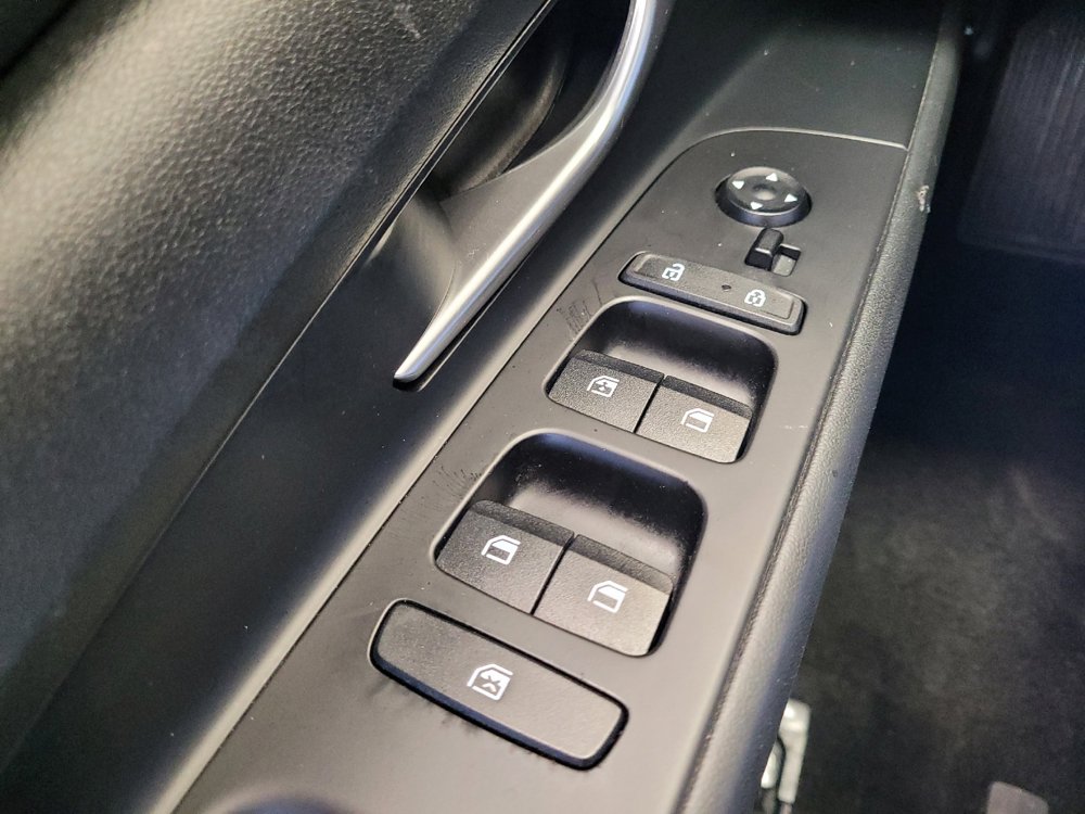 Used 2021 Hyundai Elantra Limited FWD image 27