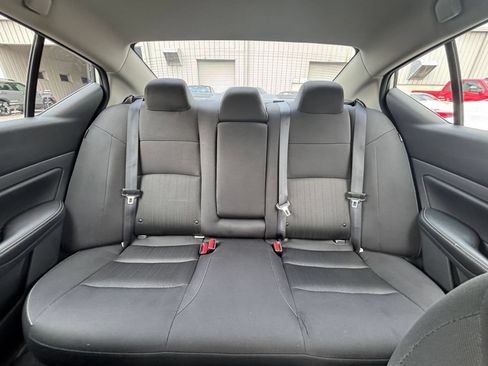 Used 2025 Nissan Altima 2.5 SV FWD image 38