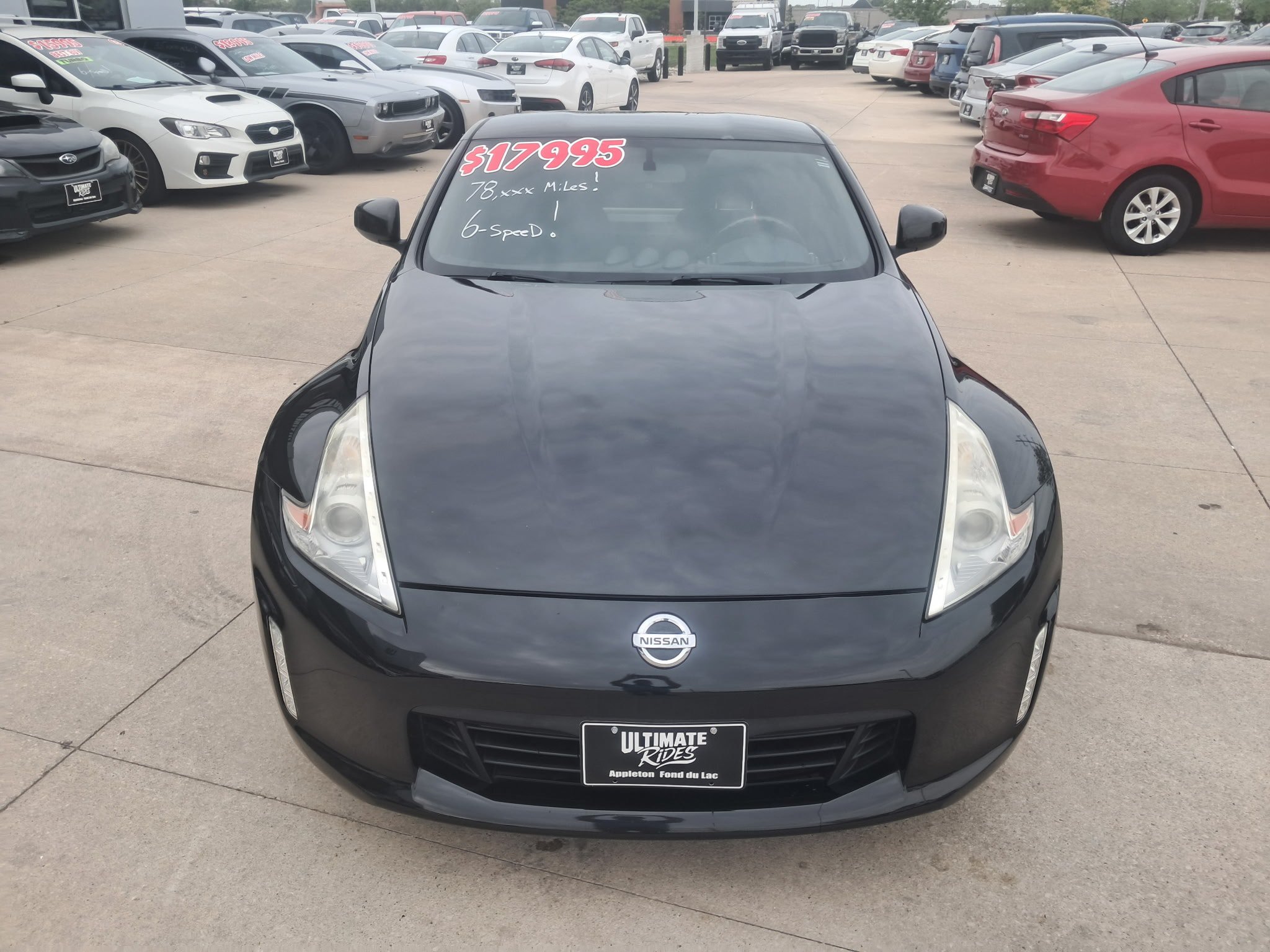 Used 2013 Nissan 370Z Coupe RWD image 3