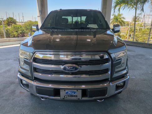 Used 2015 Ford F150 Lariat w/ Equipment Group 502A Luxury image 3