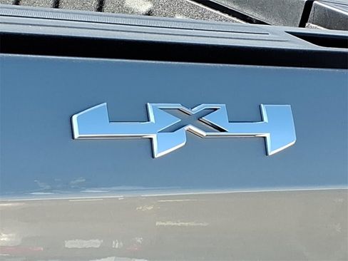 New 2026 GMC Sierra 1500 Elevation image 12