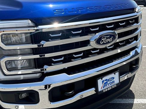 Used 2026 Ford F250 Lariat w/ Lariat Premium Package AWD/4WD image 29