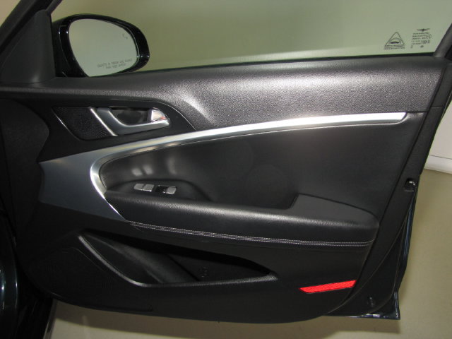Used 2023 Genesis G70 2.0T RWD image 43