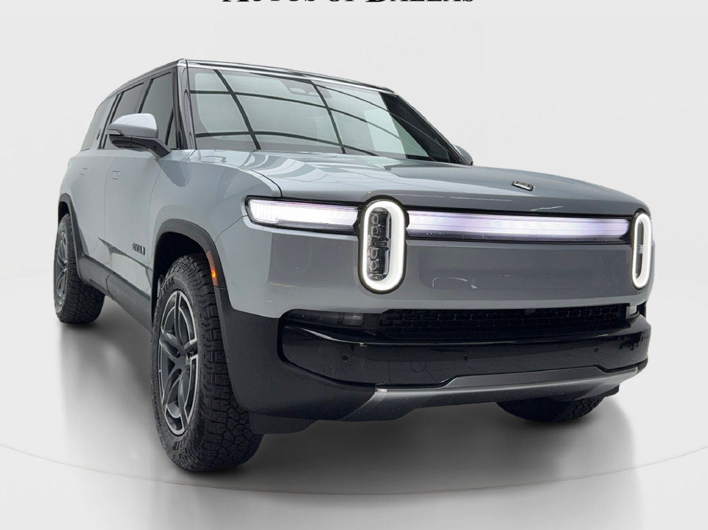 Used 2026 Rivian R1S Adventure Dual AWD/4WD image 3