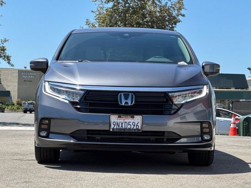 Used 2024 Honda Odyssey EX image 9