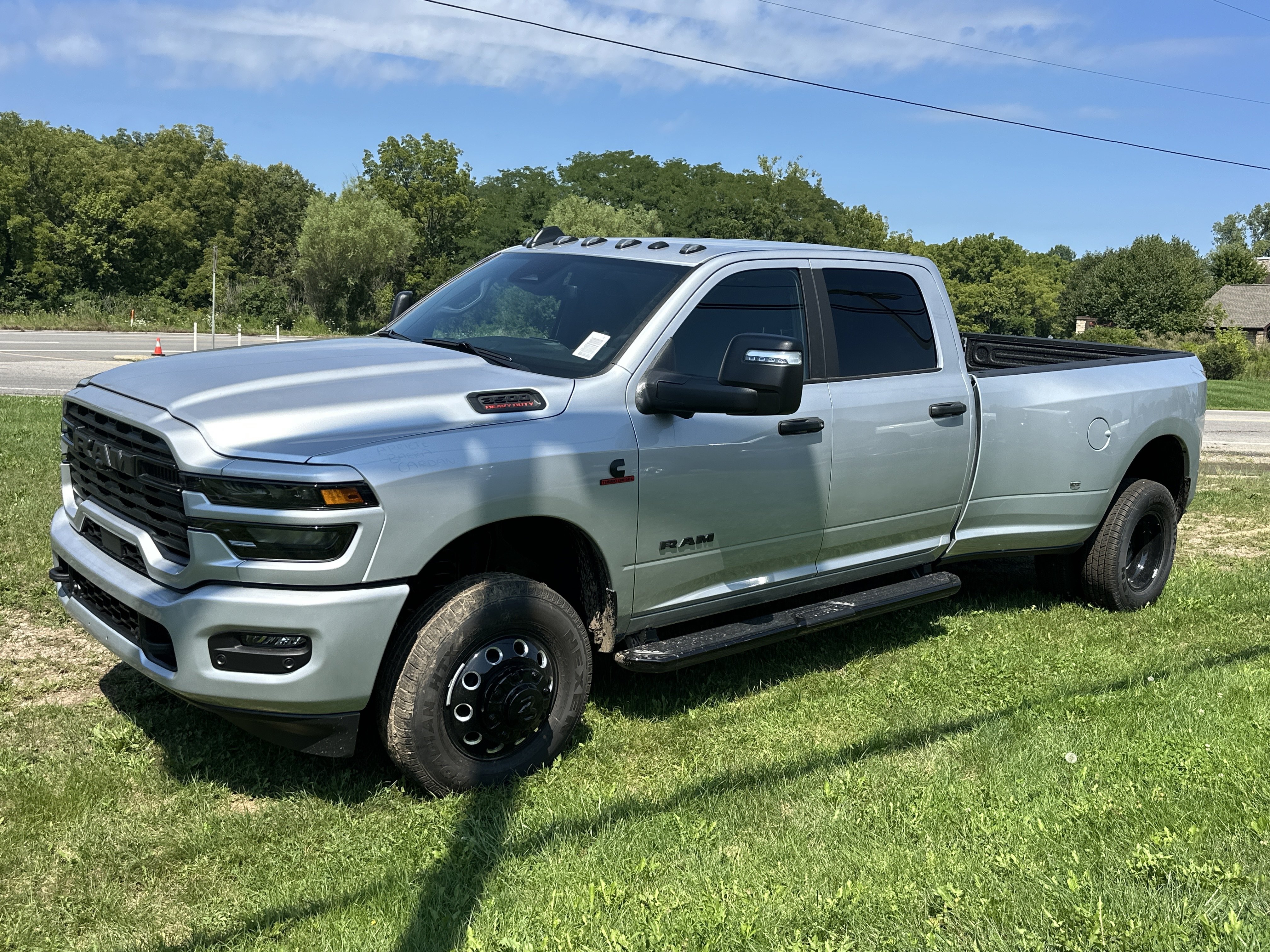 New 2026 RAM 3500 Big Horn AWD/4WD image 23