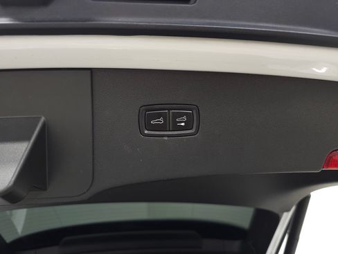 Used 2024 Porsche Cayenne S AWD/4WD image 8
