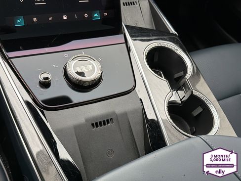 Used 2025 Cadillac Escalade IQ Sport 2 w/ LPO, ONYX Package image 26