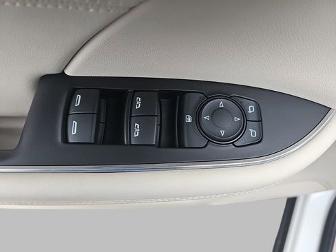 Certified 2023 Buick Envision Preferred AWD/4WD image 34
