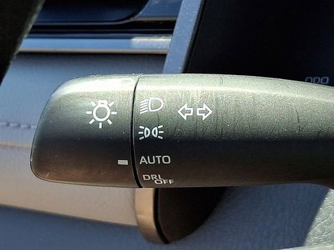 Used 2020 Toyota Camry LE FWD image 25