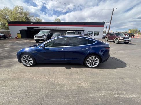 Used 2018 Tesla Model 3 Performance image 11