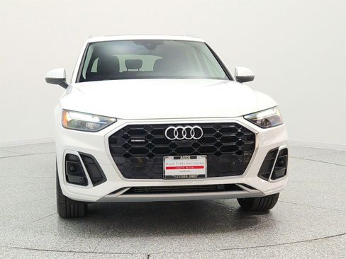 Used 2023 Audi Q5 2.0T Premium Plus w/ Premium Plus Package AWD/4WD image 2