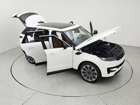 New 2026 Land Rover Range Rover Sport SE AWD/4WD image 41